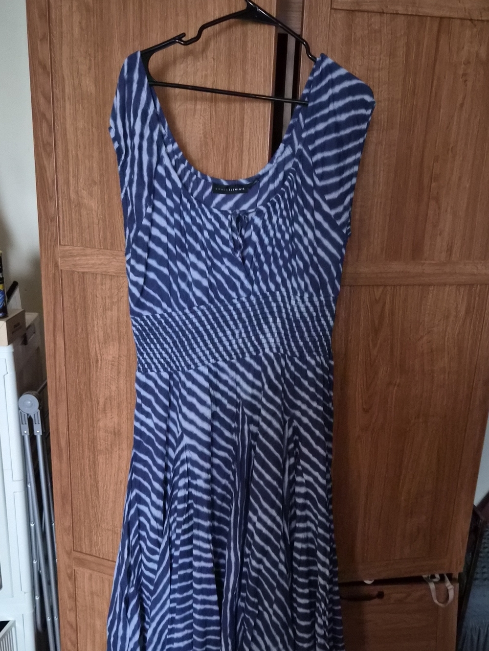 Vinrage Grace Elements Navy and White Zebra-Print Sleeveless Dress